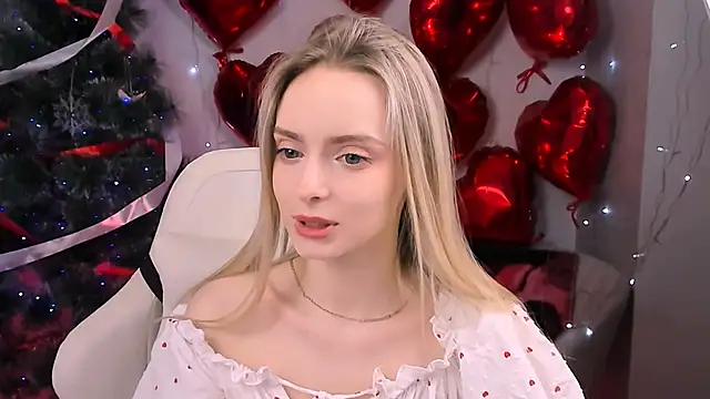 JuliaBrewwer online show from 02-13-26, 04:07