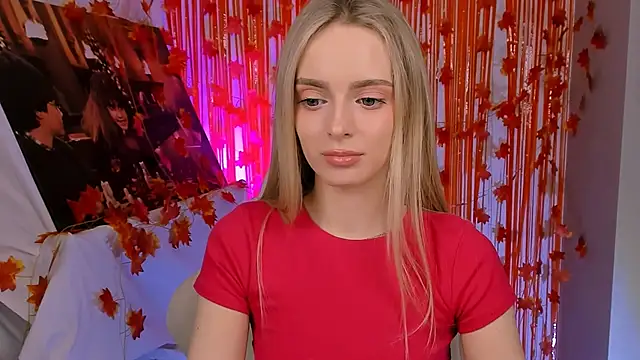 JuliaBrewwer online show from 11-18-25, 01:03