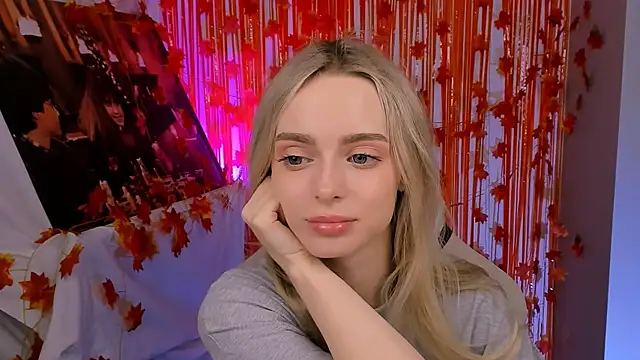 JuliaBrewwer online show from 11-17-25, 01:04