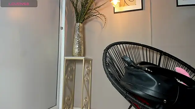 dulce fiore07 online show from 11-05-25, 12:41