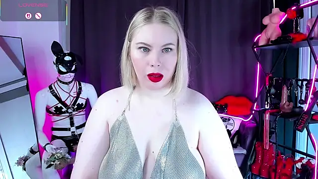 Anna Maxwell online show from 04-19-26, 02:01