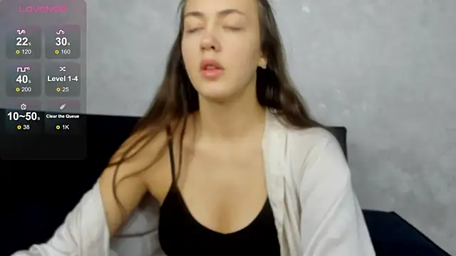 SaraMoren0 online show from 09-15-25, 04:46