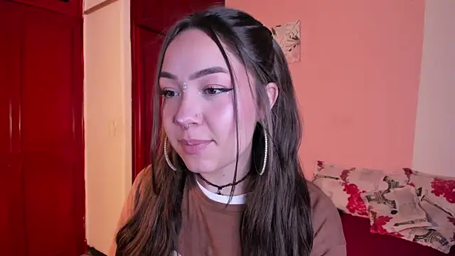 Snapshot of Pariss_Gold chatting on 10-12-25, 01:51 Pariss Gold online show from 10-12-25, 01:51
