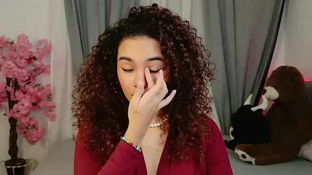 Taylor Tina online show from 10-12-25, 05:42