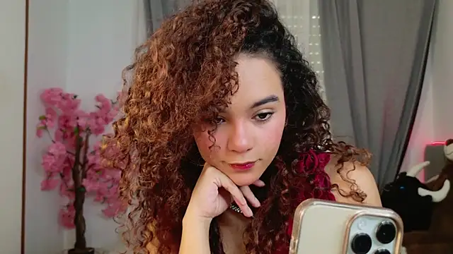 Taylor Tina online show from 10-04-25, 09:22