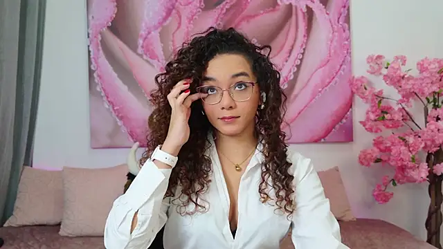 Taylor Tina online show from 12-04-25, 07:07