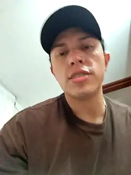 Snapshot of douglaszaens chatting on 03-25-26, 02:55 douglaszaens online show from 03-25-26, 02:55