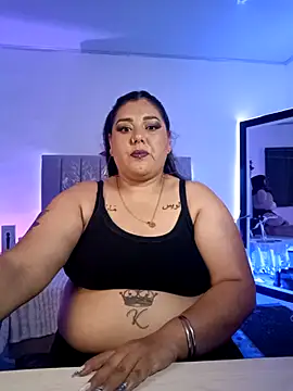 AndreaKinky online show from 12-17-25, 08:52