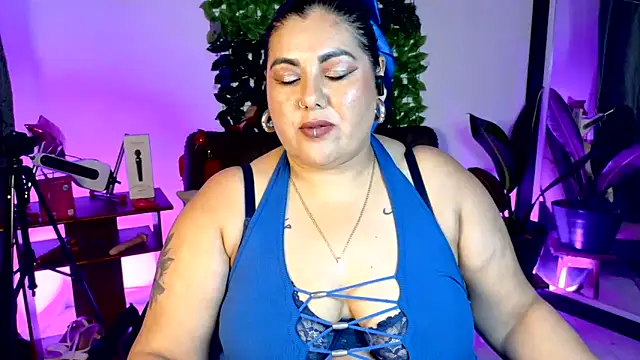 AndreaKinky online show from 06-07-26, 10:09