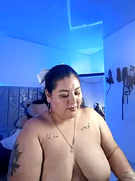 AndreaKinky online show from 10-21-25, 09:41