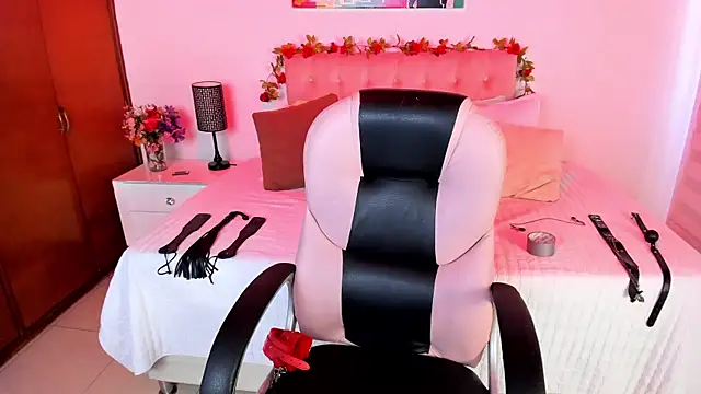 Lucie Harper online show from 09-18-25, 08:34