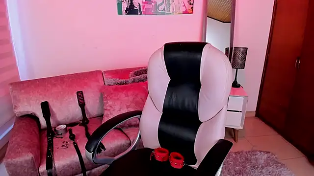 Lucie Harper online show from 09-28-25, 07:54