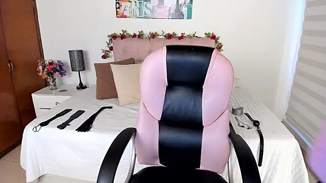 Lucie Harper online show from 09-21-25, 08:36