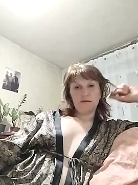 Flower2931 online show from 04-01-26, 07:33