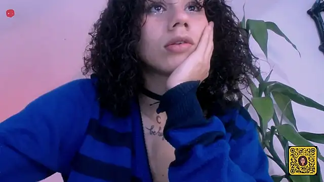 Snapshot of Nocturnawitch chatting on 09-22-25, 01:44 Nocturnawitch online show from 09-22-25, 01:44