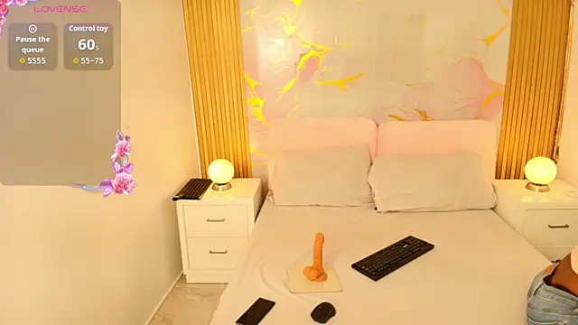 MayaBaker online show from 09-11-25, 07:36