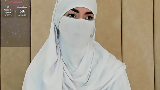Snapshot of _Zahiira_ chatting on 10-01-25, 12:09 Zahiira online show from 10-01-25, 12:09