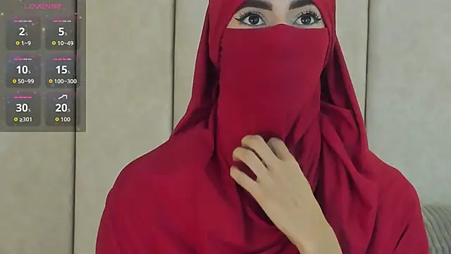 Snapshot of _Zahiira_ chatting on 09-11-25, 11:43 Zahiira online show from 09-11-25, 11:43