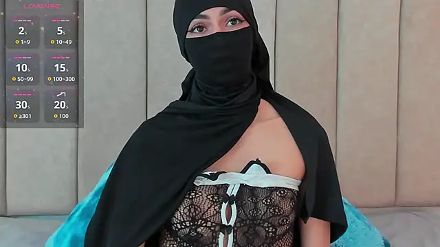  Zahiira  online show from 02-24-26, 12:39