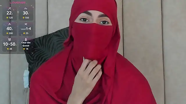  Zahiira  online show from 11-25-25, 12:16