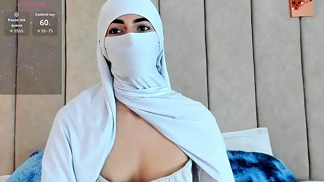  Zahiira  online show from 04-13-26, 11:47