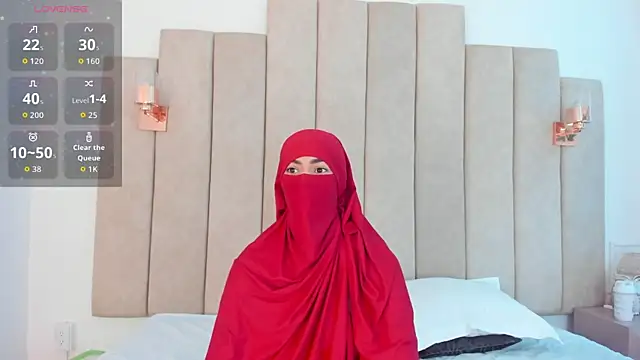  Zahiira  online show from 12-16-25, 12:09