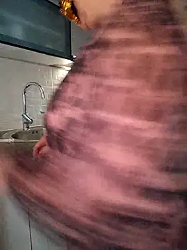 BigAssMom  online show from 05-14-26, 08:55
