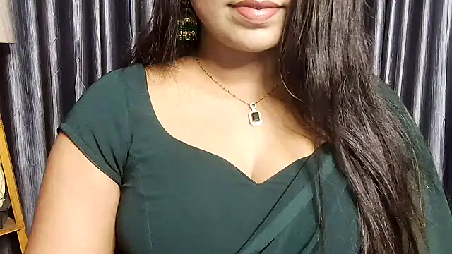Snapshot of Webrowncouple chatting on 10-09-25, 03:34 Webrowncouple online show from 10-09-25, 03:34