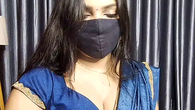 Snapshot of Webrowncouple chatting on 10-10-25, 04:30 Webrowncouple online show from 10-10-25, 04:30