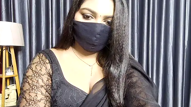 Snapshot of Webrowncouple chatting on 10-11-25, 03:02 Webrowncouple online show from 10-11-25, 03:02