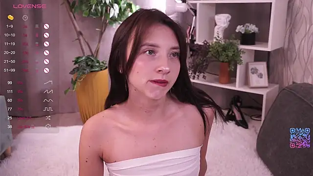 DaisyBlaze online show from 10-04-25, 04:30