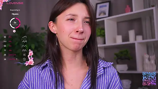 DaisyBlaze online show from 11-12-25, 04:11