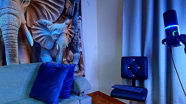 Sophie Janner online show from 01-14-26, 12:14