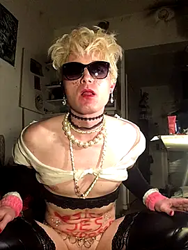 Sissy Cindy Whore online show from 10-31-25, 01:13