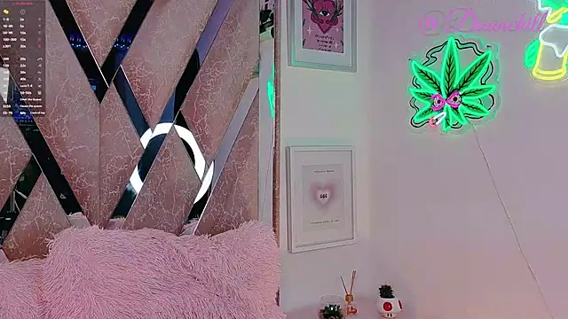 ScarlettRusso1 online show from 12-15-25, 10:04