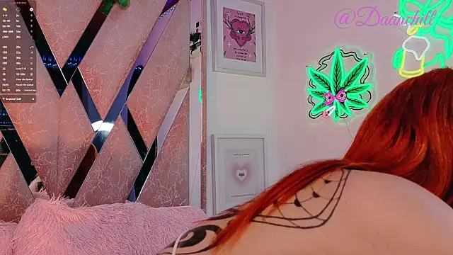 ScarlettRusso1 online show from 11-24-25, 06:52