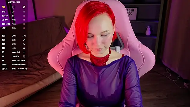 Snapshot of NaomiYoru chatting on 09-10-25, 08:41 NaomiYoru online show from 09-10-25, 08:41