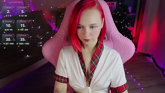 Snapshot of NaomiYoru chatting on 01-13-26, 08:35 NaomiYoru online show from 01-13-26, 08:35