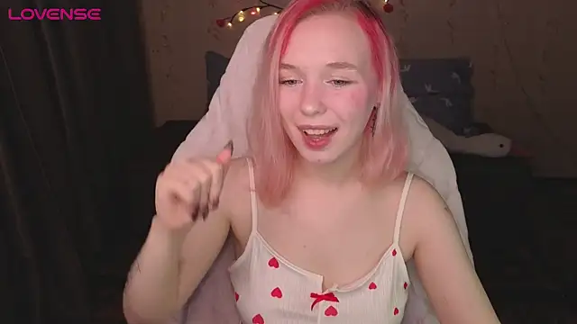 NaomiYoru online show from 05-16-26, 08:41