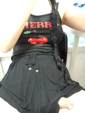 lolitaportugal23 online show from 06-25-26, 10:53