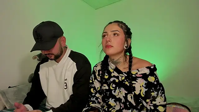 Snapshot of lola_n_apolo chatting on 09-09-25, 03:16 lola n apolo online show from 09-09-25, 03:16