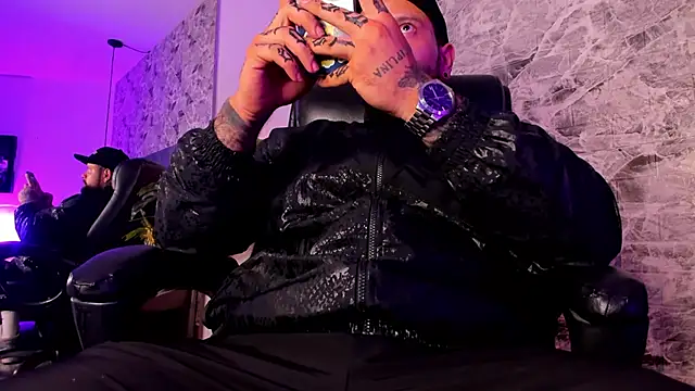 natevillage online show from 10-08-25, 12:23