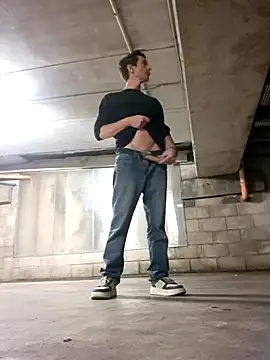 KalendaXL online show from 12-22-25, 06:08