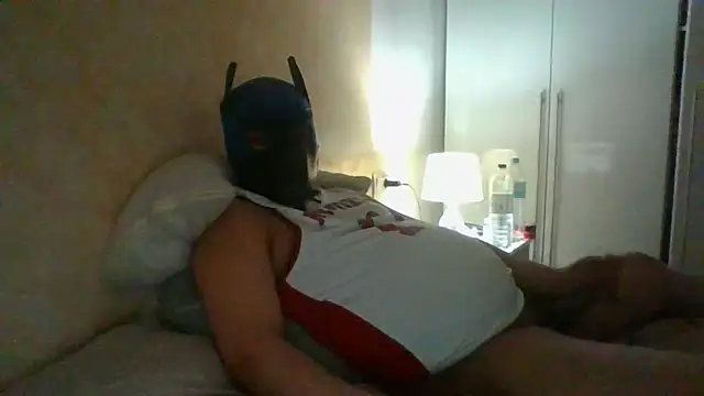 Snapshot of soumicuckold1 chatting on 06-04-26, 10:36 soumicuckold1 online show from 06-04-26, 10:36