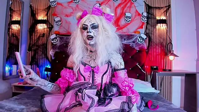 Snapshot of Megan_Rodriguez chatting on 10-15-25, 07:11 Megan Rodriguez online show from 10-15-25, 07:11