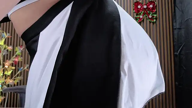 Emy topless online show from 12-22-25, 11:10