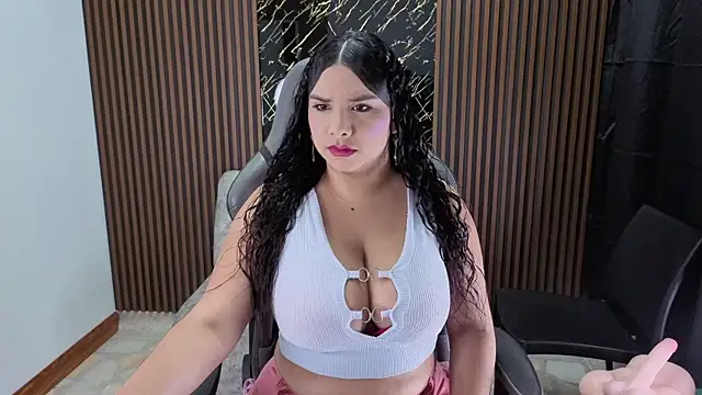 Emy topless online show from 11-11-25, 11:05