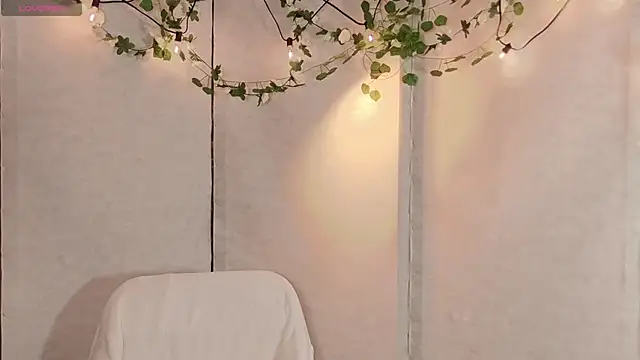 SophieMurrr online show from 06-12-26, 08:17