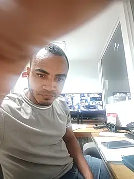 Snapshot of SanChacal5694 chatting on 06-16-26, 10:10 SanChacal5694 online show from 06-16-26, 10:10