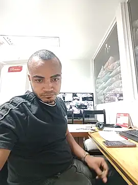 SanChacal5694 online show from 04-07-26, 10:44